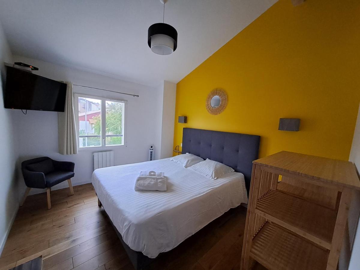 Hotel L'Auberge Canaulaise Lacanau Eksteriør billede
