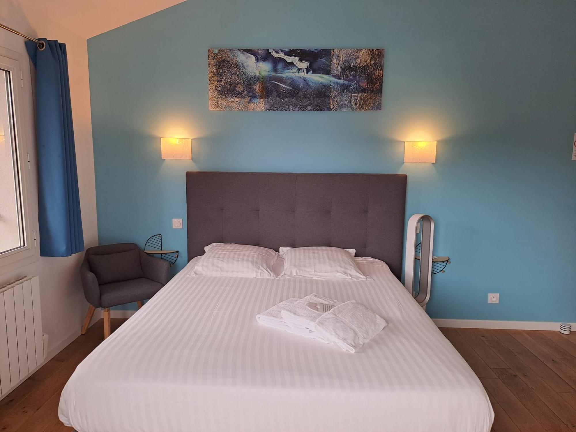 Hotel L'Auberge Canaulaise Lacanau Eksteriør billede